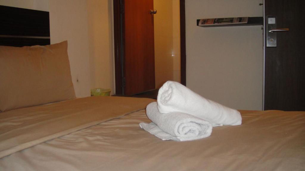 Sabrina Golden Palace Hotel Kuala Lumpur Zimmer foto